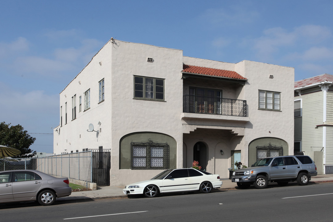 2052 4th Ave in San Diego, CA - Building Photo