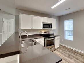 1628 Poplar Shadow Dr in Huntersville, NC - Building Photo - Building Photo