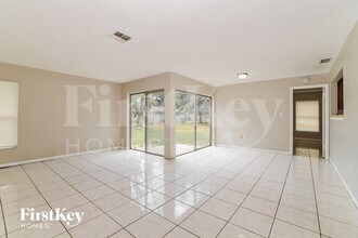 105 Alcala Dr in Kissimmee, FL - Building Photo - Building Photo