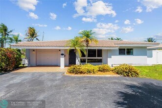 300 SE 1st Ave in Pompano Beach, FL - Building Photo - Building Photo