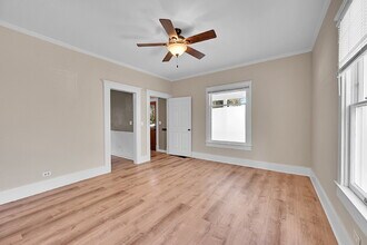 923 E St Vrain St in Colorado Springs, CO - Building Photo - Building Photo