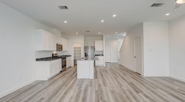 10515 Lancaster Frst Ln in Houston, TX - Building Photo - Building Photo