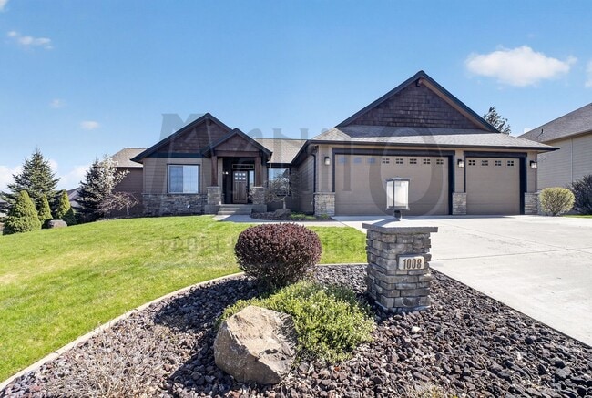 property at 1008 N River Ridge Blvd