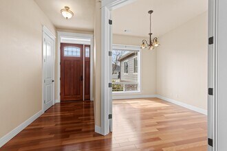 1001 Pumpkin Ridge in Eagle Point, OR - Building Photo - Building Photo