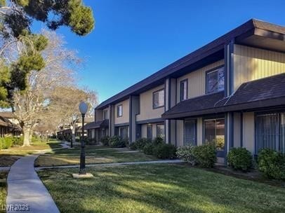 6168 Meadow View Ln in Las Vegas, NV - Building Photo - Building Photo