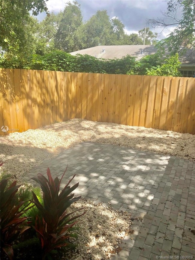 6125 SW 63rd Terrace-Unit -6125 in South Miami, FL - Building Photo - Building Photo