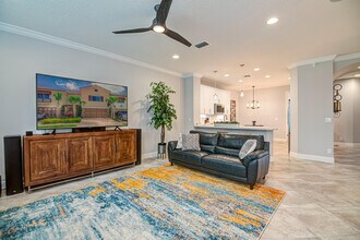 15688 Italian Cypress Wy in Wellington, FL - Foto de edificio - Building Photo