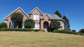 3281 Winthrop Cir in Marietta, GA - Building Photo