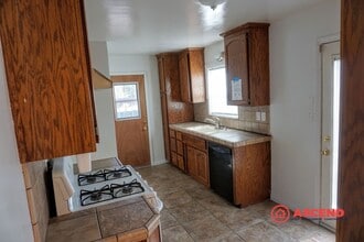 617 Hood Dr in Bakersfield, CA - Building Photo - Building Photo