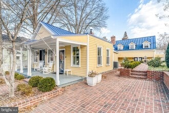 7153 Main St in Clifton, VA - Building Photo - Building Photo