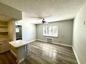 820 NE 17th Ave in Fort Lauderdale, FL - Building Photo - Building Photo