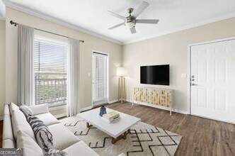 2500 Shallowford Rd in Atlanta, GA - Foto de edificio - Building Photo