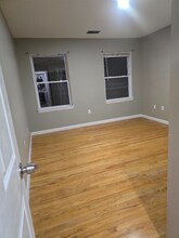 529 Linden Ave in Elizabeth, NJ - Foto de edificio - Building Photo