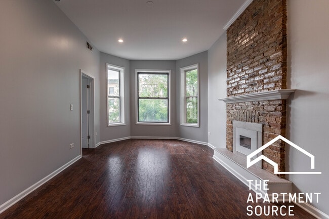 1711 N Kedzie Ave, Unit 2 in Chicago, IL - Foto de edificio - Building Photo