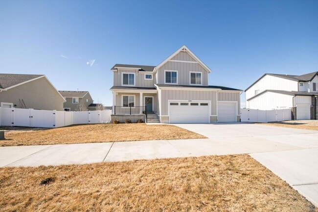 1010 4000 W in Syracuse, UT - Building Photo - Building Photo