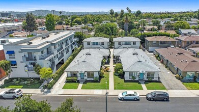 Beachwood Apartment Homes in Burbank, CA - Building Photo - Building Photo