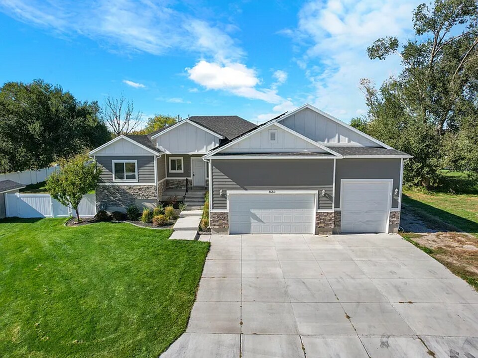 821 S 7100 W in Ogden, UT - Building Photo