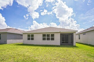 2132 Live Oak Lake Rd in St. Cloud, FL - Building Photo - Building Photo