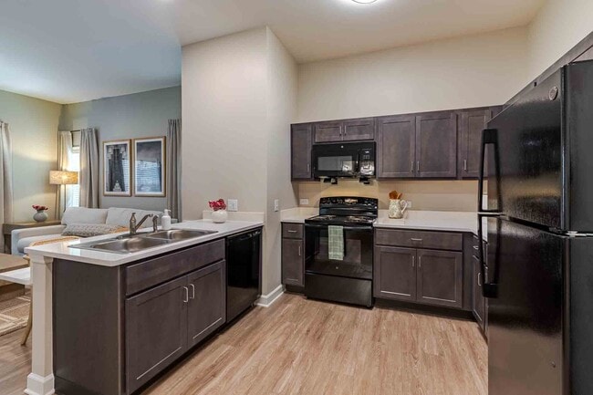 Crossing Pointe in Union City, GA - Foto de edificio - Building Photo