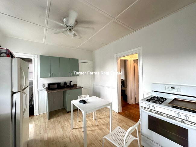 123 Boston Ave, Unit 3