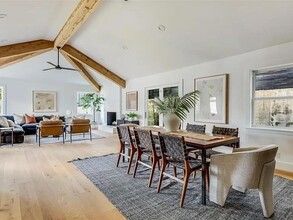 2900 Windsor Rd in Austin, TX - Building Photo - Building Photo