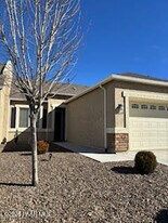 5649 N Teaberry Ln in Prescott Valley, AZ - Building Photo