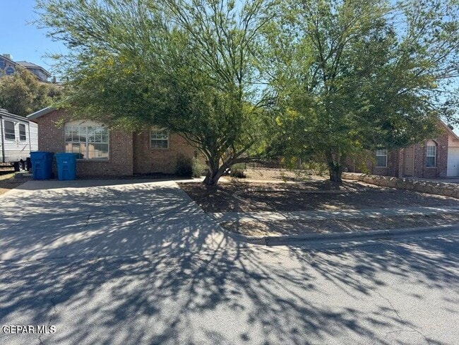 property at 10751 Thunder Rd