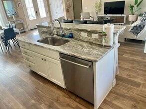 257 Manor Rd in Venice, FL - Building Photo - Building Photo