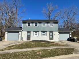3525 Redbird Trail in Fort Wayne, IN - Building Photo