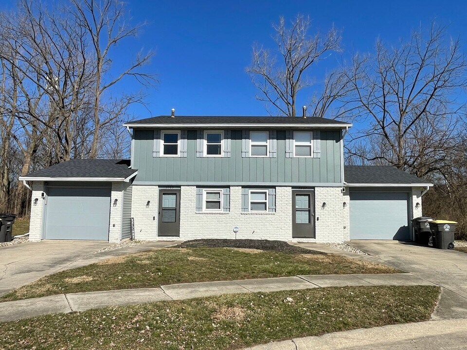 3525 Redbird Trail in Fort Wayne, IN - Building Photo