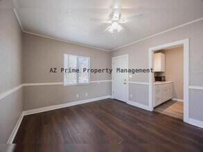 5521 W Palmaire Ave in Glendale, AZ - Building Photo - Building Photo