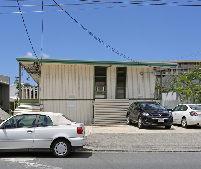 3015 Kaimuki Ave in Honolulu, HI - Building Photo - Building Photo