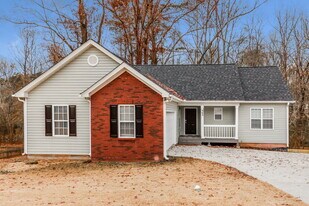 965 Tigers Way in Monroe, GA - Building Photo