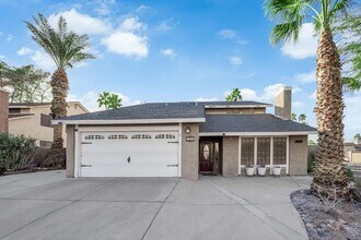 3911 Mohigan Way in Las Vegas, NV - Building Photo - Building Photo