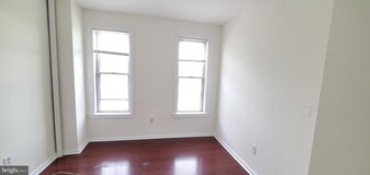 611 W York St in Philadelphia, PA - Building Photo