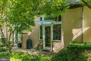 36 Moore St in Princeton, NJ - Building Photo