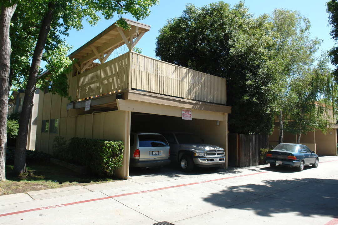 5686-56686 Tucson Dr in San Jose, CA - Building Photo