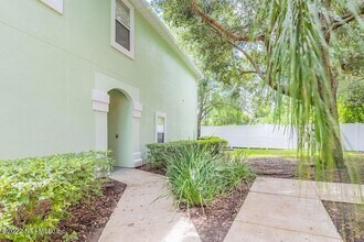 13808 Herons Landing Way, Unit 5 in Jacksonville, FL - Foto de edificio - Building Photo