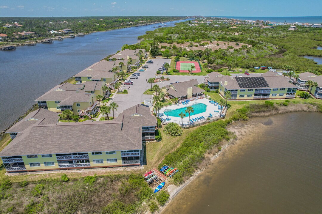 1003 Ocean Marina Dr, Unit 1003 in Flagler Beach, FL - Foto de edificio