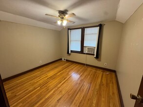 2521 19th Ave in Rock Island, IL - Building Photo - Building Photo