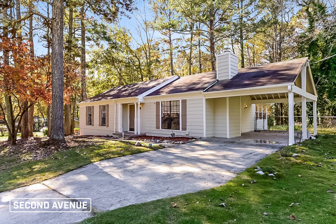 134 Fairview Dr in Stockbridge, GA - Building Photo