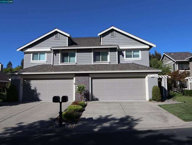 340 Bridgeside Cir in Danville, CA - Building Photo - Building Photo