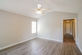 1515 Rochester Dr in Murfreesboro, TN - Building Photo - Building Photo