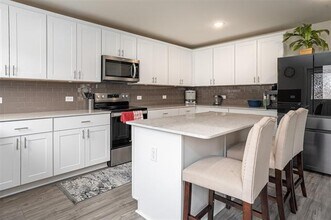 4620 Knoll Gardens Wy in Crowley, TX - Building Photo - Building Photo