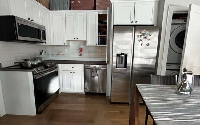 16 Highgate St, Unit 202 in Boston, MA - Building Photo - Building Photo