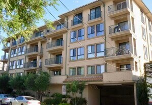 3855 Vinton Ave, Unit 3852-209 in Culver City, CA - Building Photo