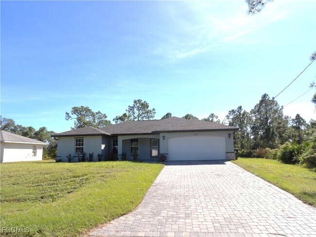 7653 Minardi St in North Port, FL - Building Photo - Building Photo
