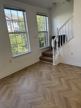 43560 Evergold Terrace in Ashburn, VA - Building Photo - Building Photo