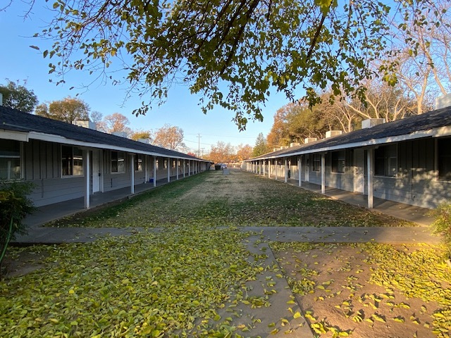 735-737 S Jackson St in Red Bluff, CA - Building Photo - Building Photo