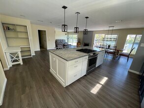 1534 Oceanaire Dr in San Luis Obispo, CA - Building Photo - Building Photo
